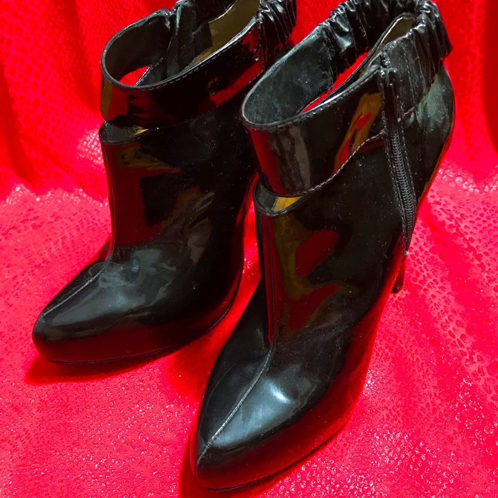 Report signature women shoes size 8